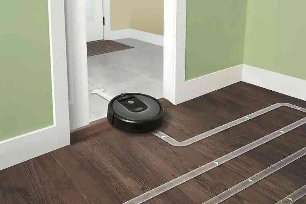 irobot roomba 360 vacuuming robot