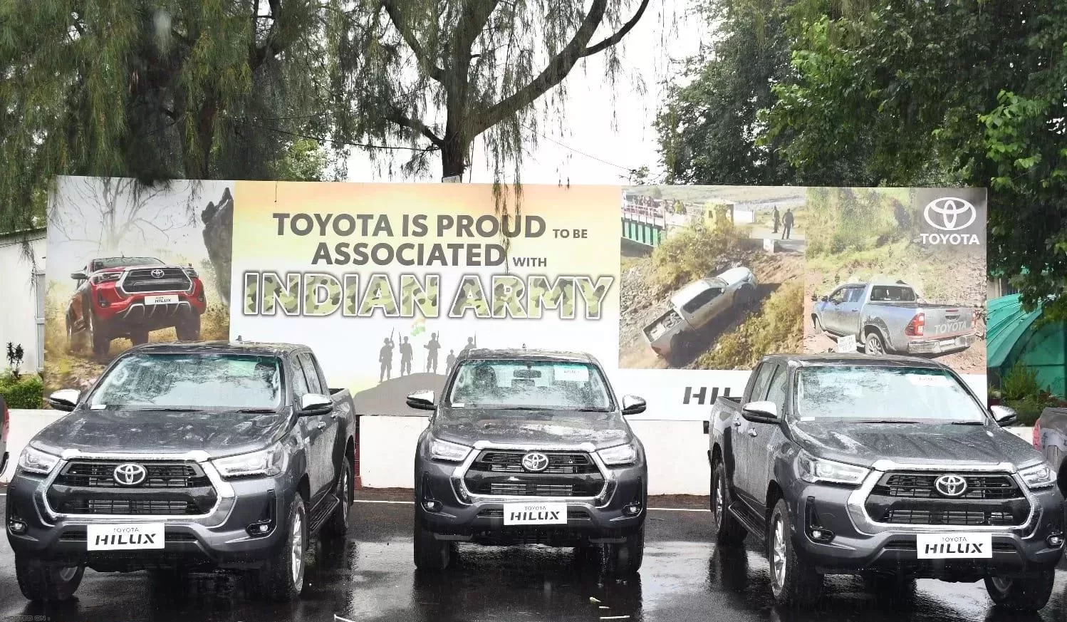 Toyota Hilux indian army